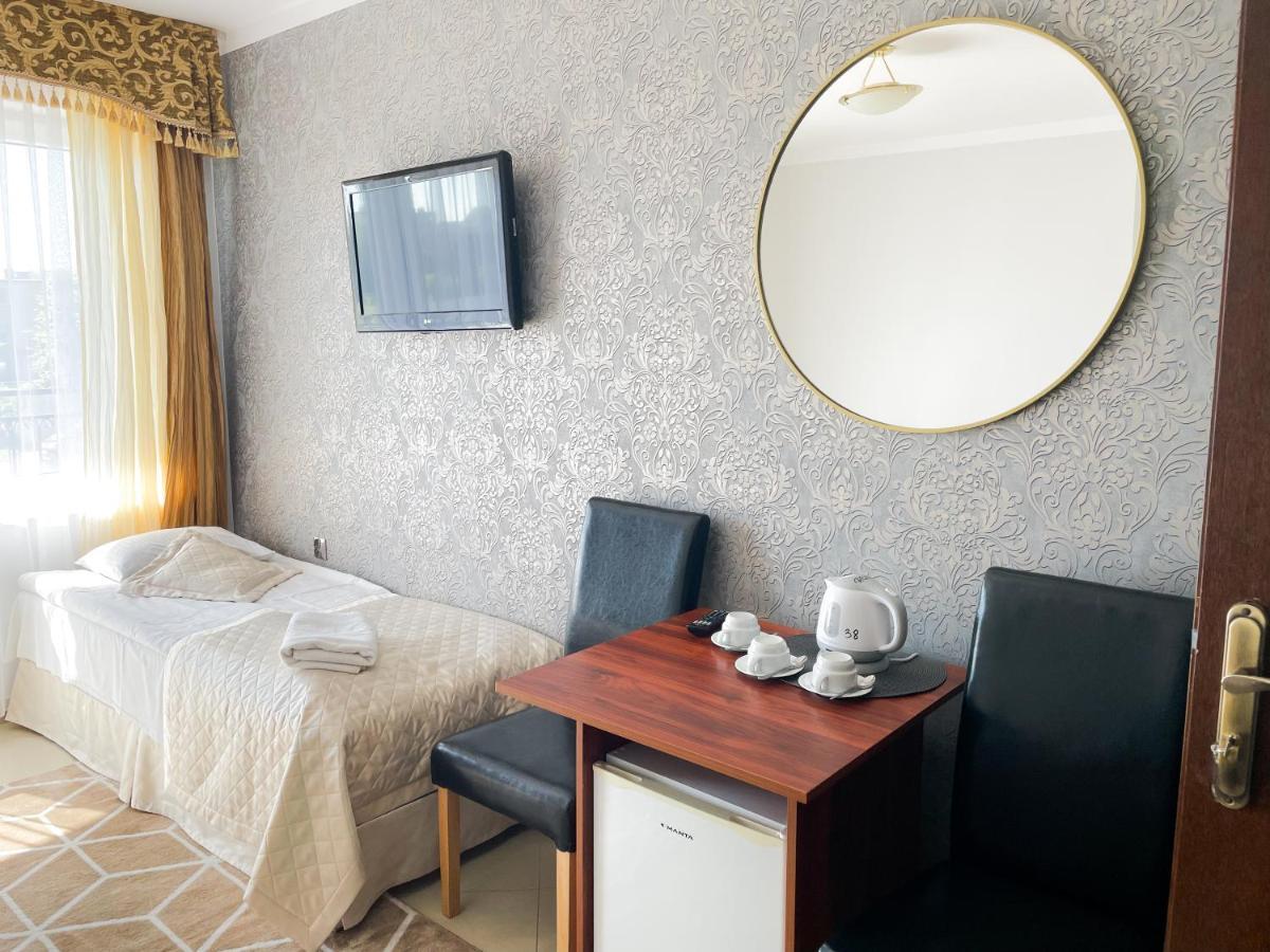 Osrodek Wczasowy Rewa Hotel Exterior photo